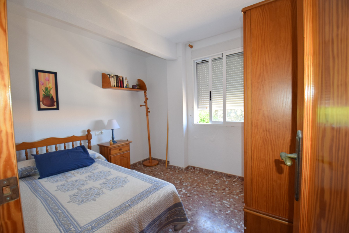 7 Bed Townhouse for sale in Guardamar Del Segura Costa Blanca, Alicante, Spain