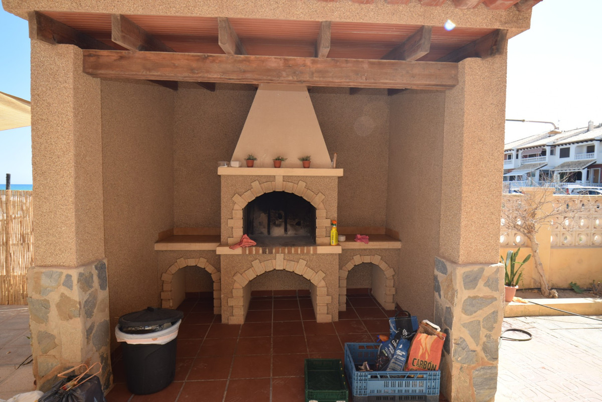 7 Bed Townhouse for sale in Guardamar Del Segura Costa Blanca, Alicante, Spain