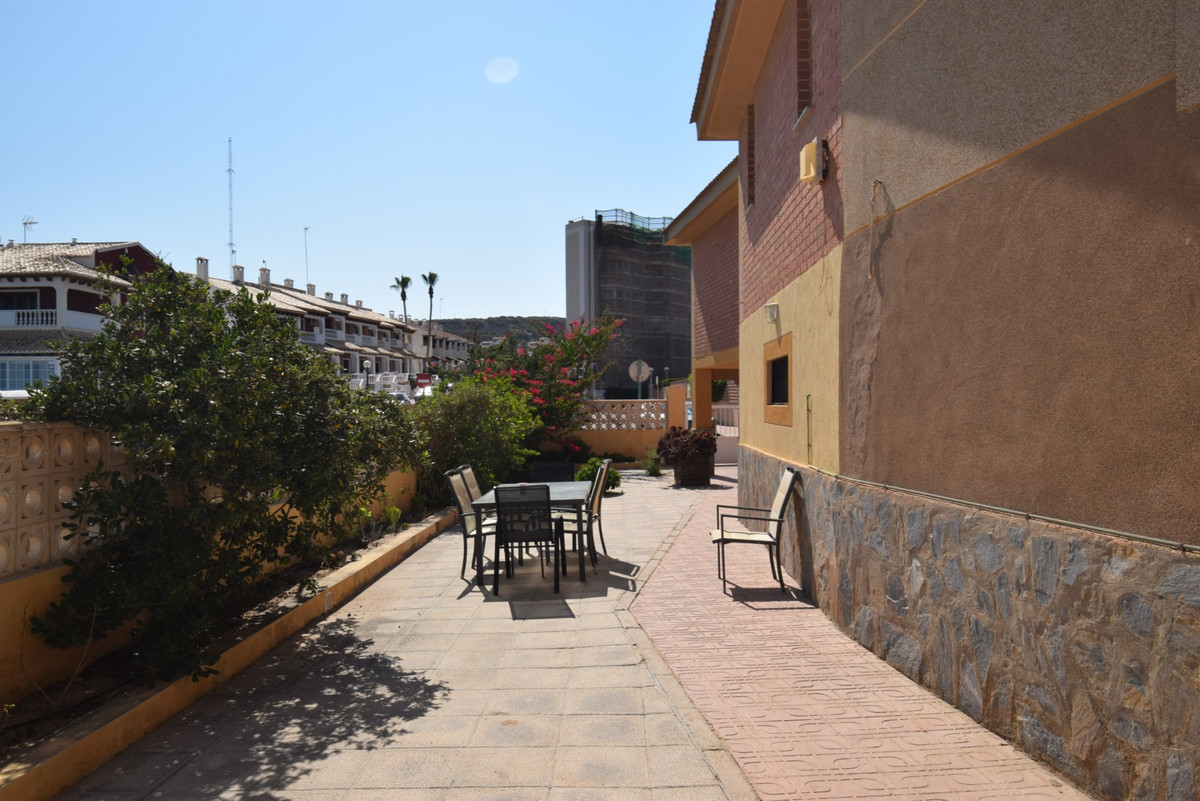 7 Bed Townhouse for sale in Guardamar Del Segura Costa Blanca, Alicante, Spain