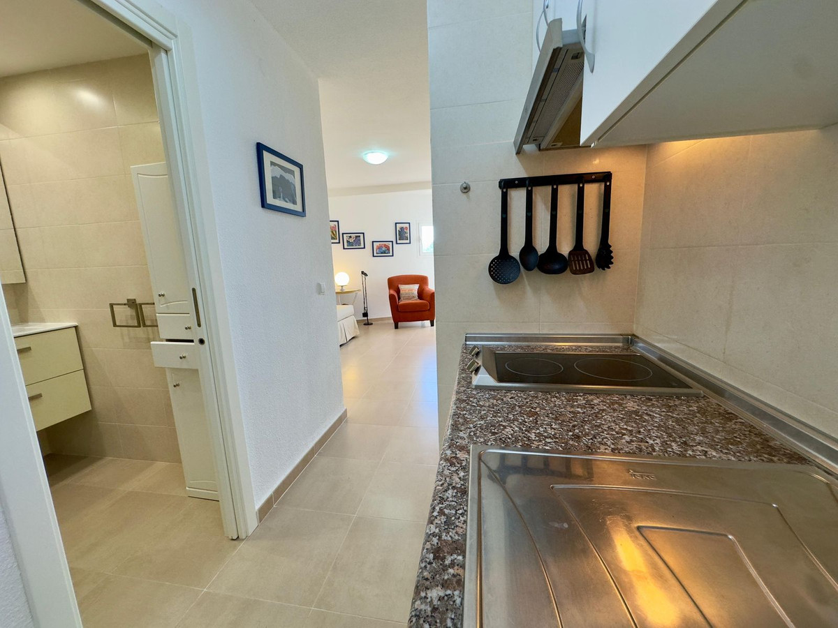 Se vende Estudio Planta Media  en Costa Del Sol, Málaga, España