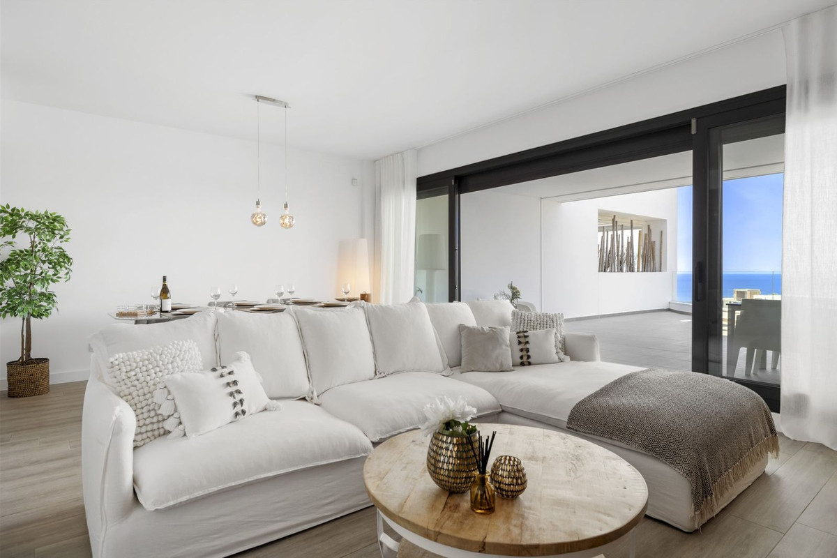 3 Bed Apartment for sale in Cabopino Costa Del Sol, Málaga, Spain