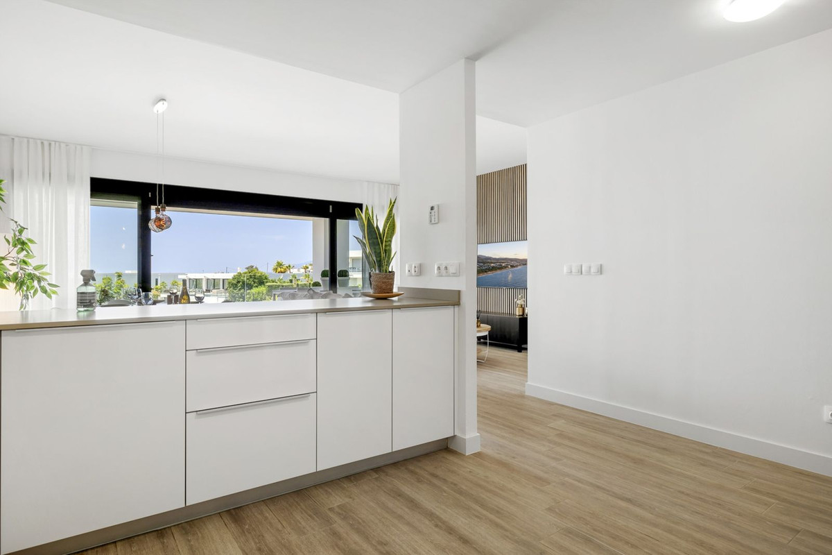 3 Bed Apartment for sale in Cabopino Costa Del Sol, Málaga, Spain