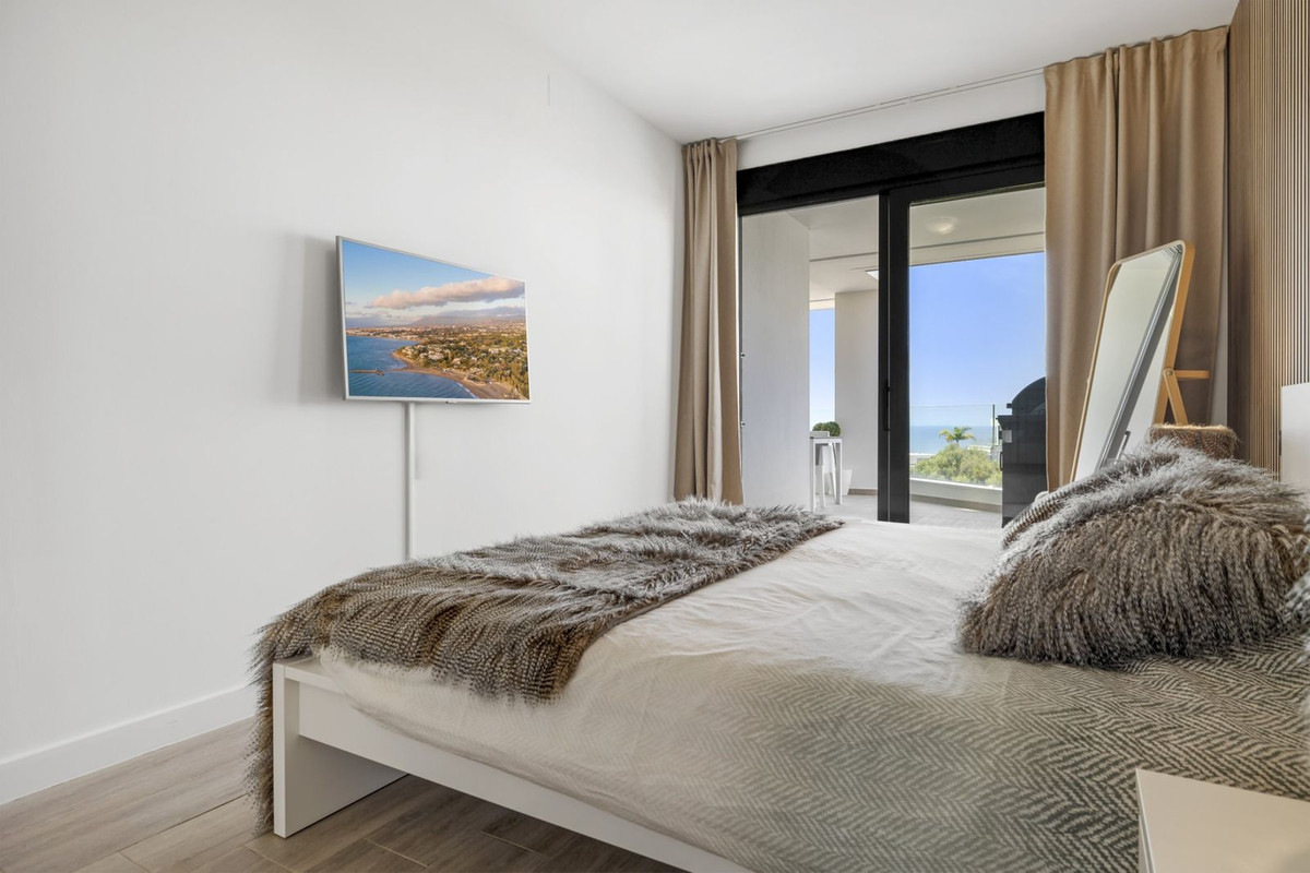 3 Bed Apartment for sale in Cabopino Costa Del Sol, Málaga, Spain