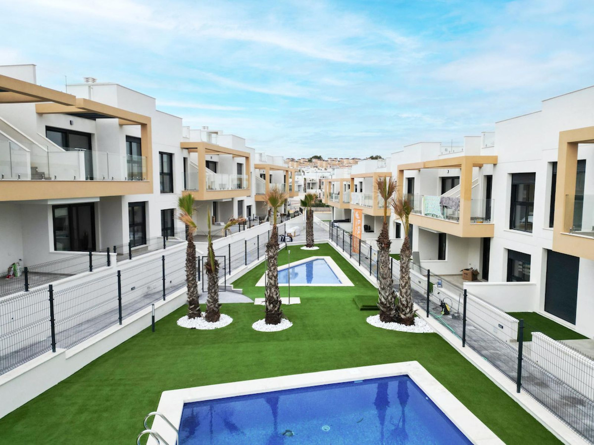Se vende Ático de 2 dormitorios en Costa Blanca, Alicante, España