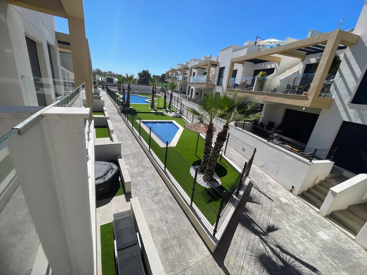 Se vende Ático de 2 dormitorios en Costa Blanca, Alicante, España