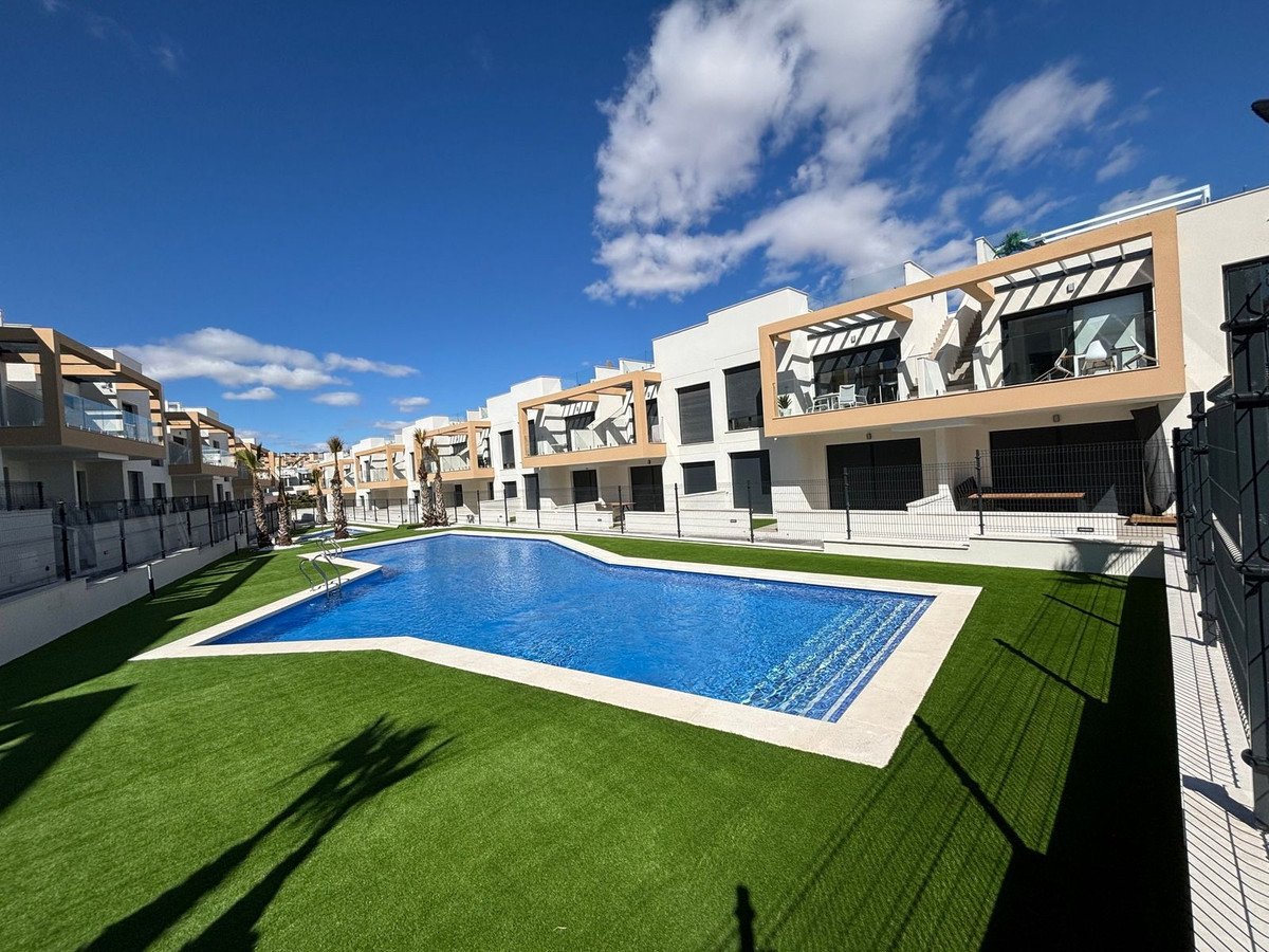 Se vende Ático de 2 dormitorios en Costa Blanca, Alicante, España