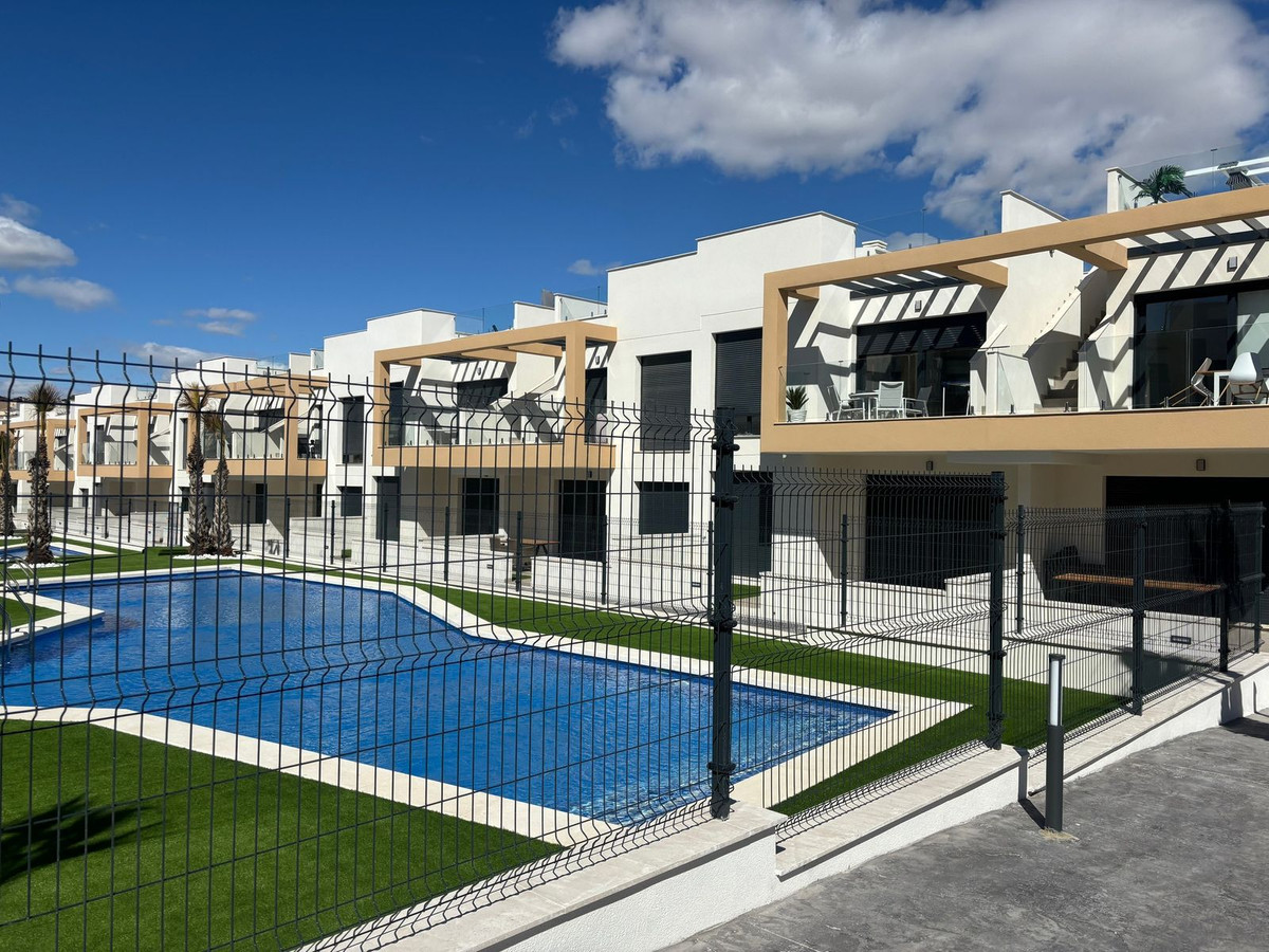 Se vende Ático de 2 dormitorios en Costa Blanca, Alicante, España