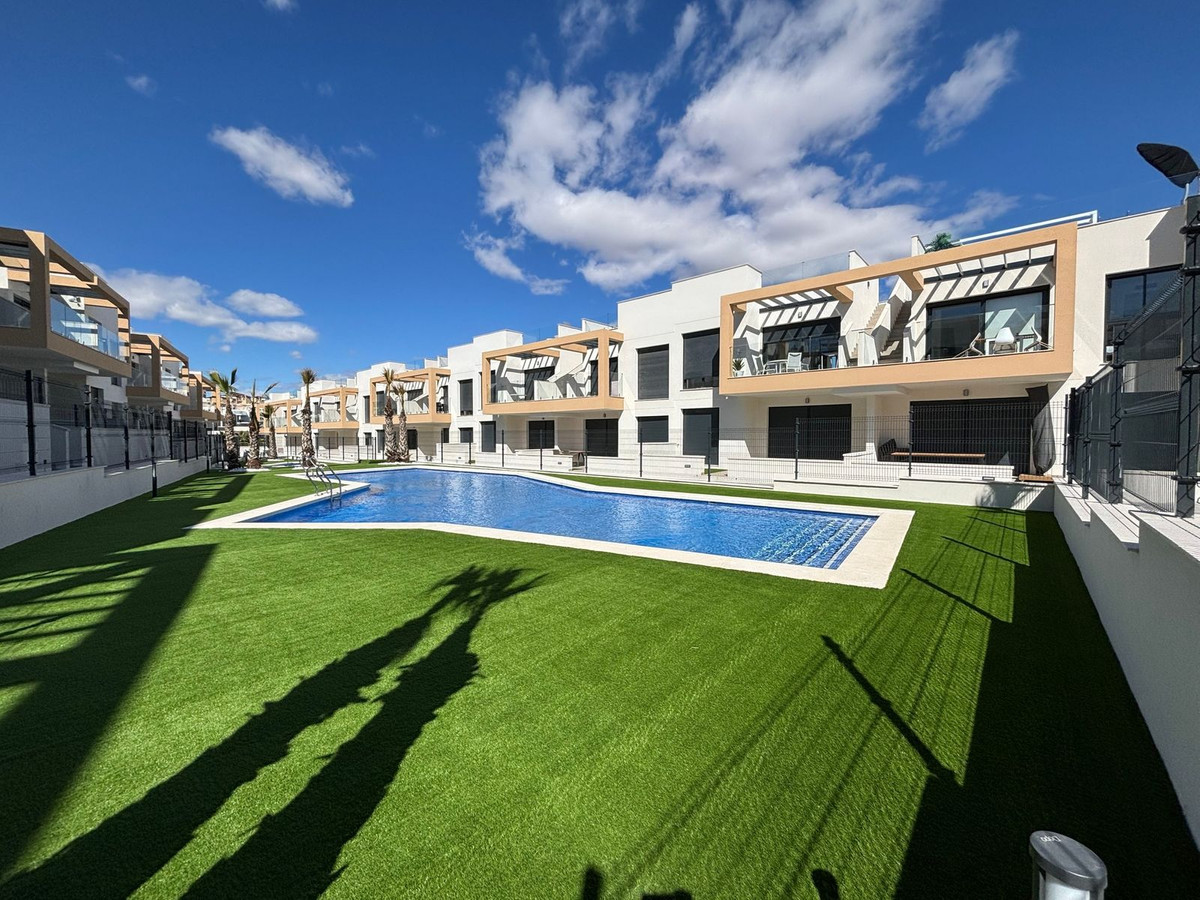 Se vende Ático de 2 dormitorios en Costa Blanca, Alicante, España