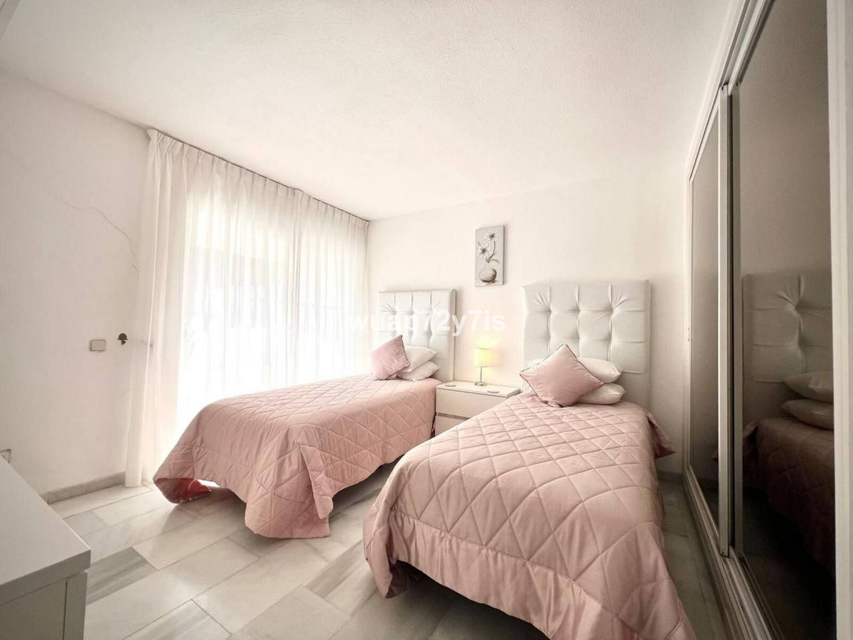 Se vende Adosada de 2 dormitorios en Costa Del Sol, Málaga, España