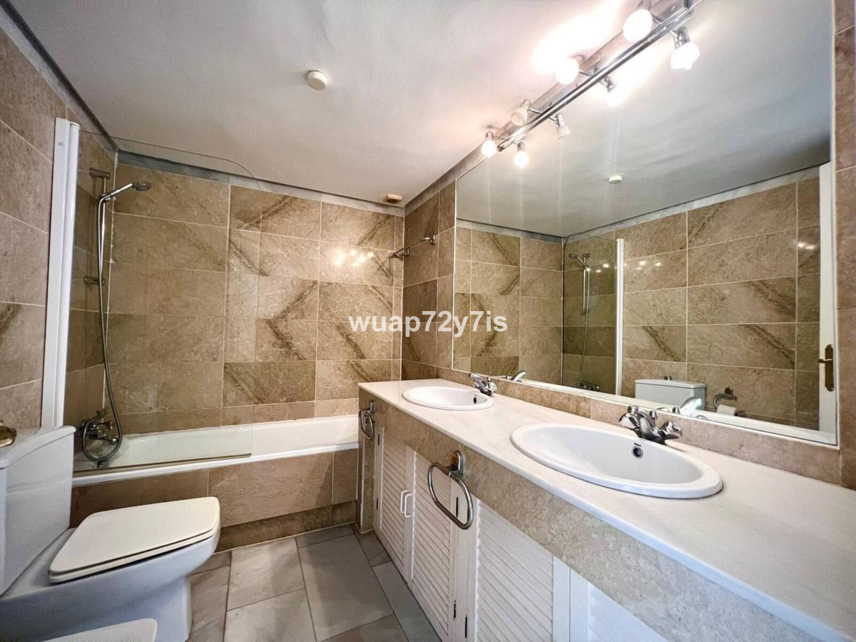 Se vende Adosada de 2 dormitorios en Costa Del Sol, Málaga, España