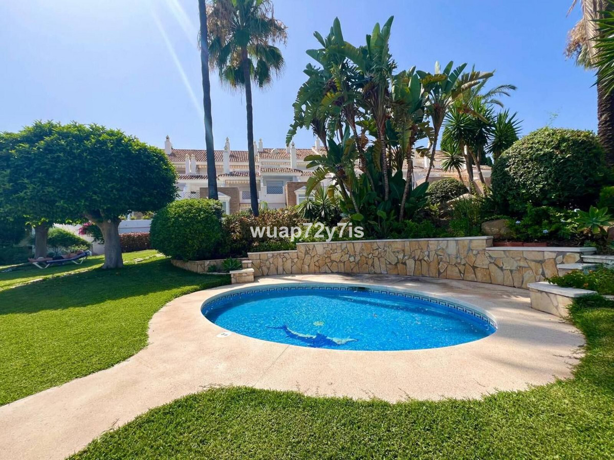 Se vende Adosada de 2 dormitorios en Costa Del Sol, Málaga, España
