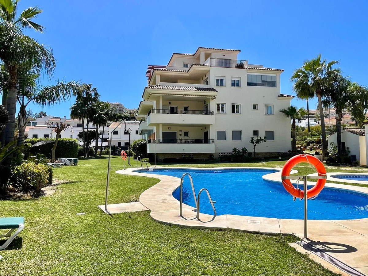 3 Bed Apartment for sale in Mijas Costa Del Sol, Málaga, Spain