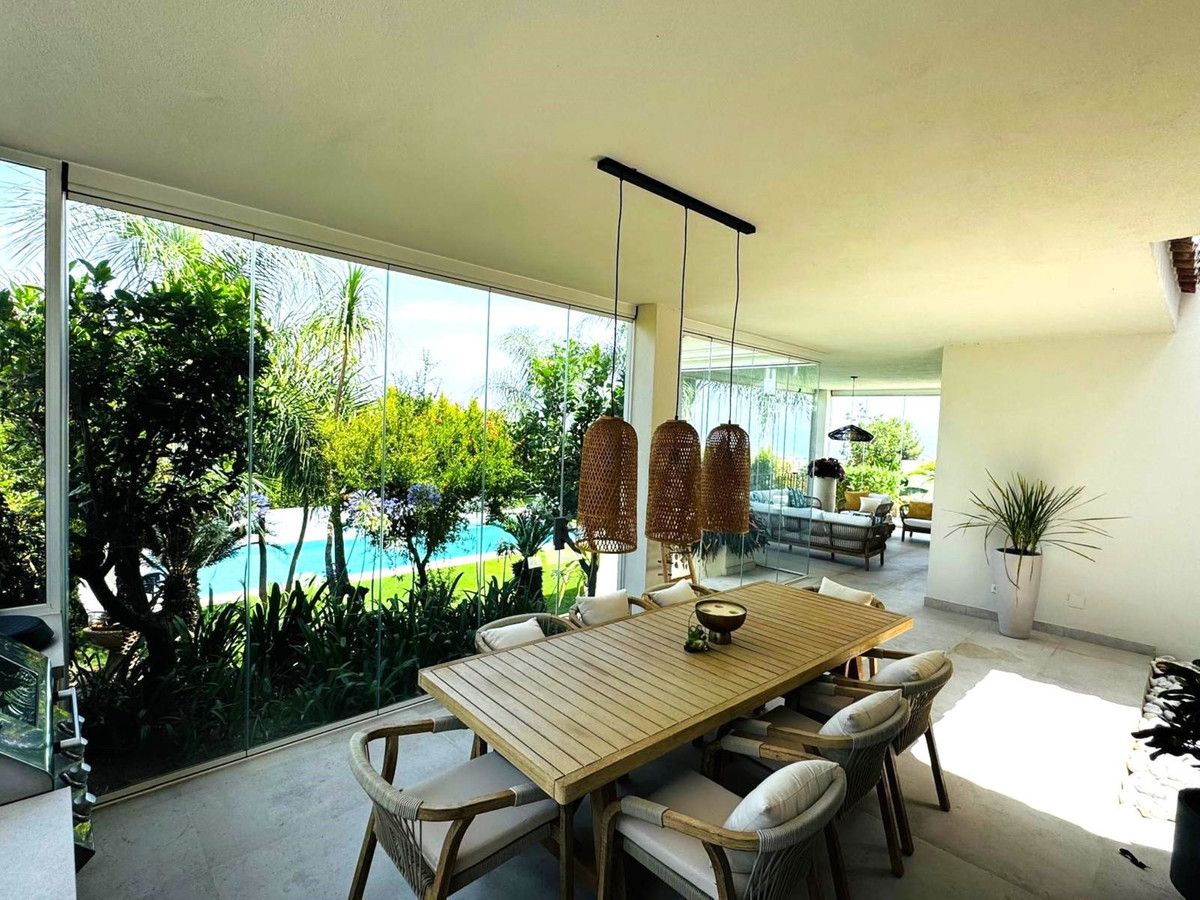 Se vende Villa - Chalet de 6 dormitorios en Costa Del Sol, Málaga, España