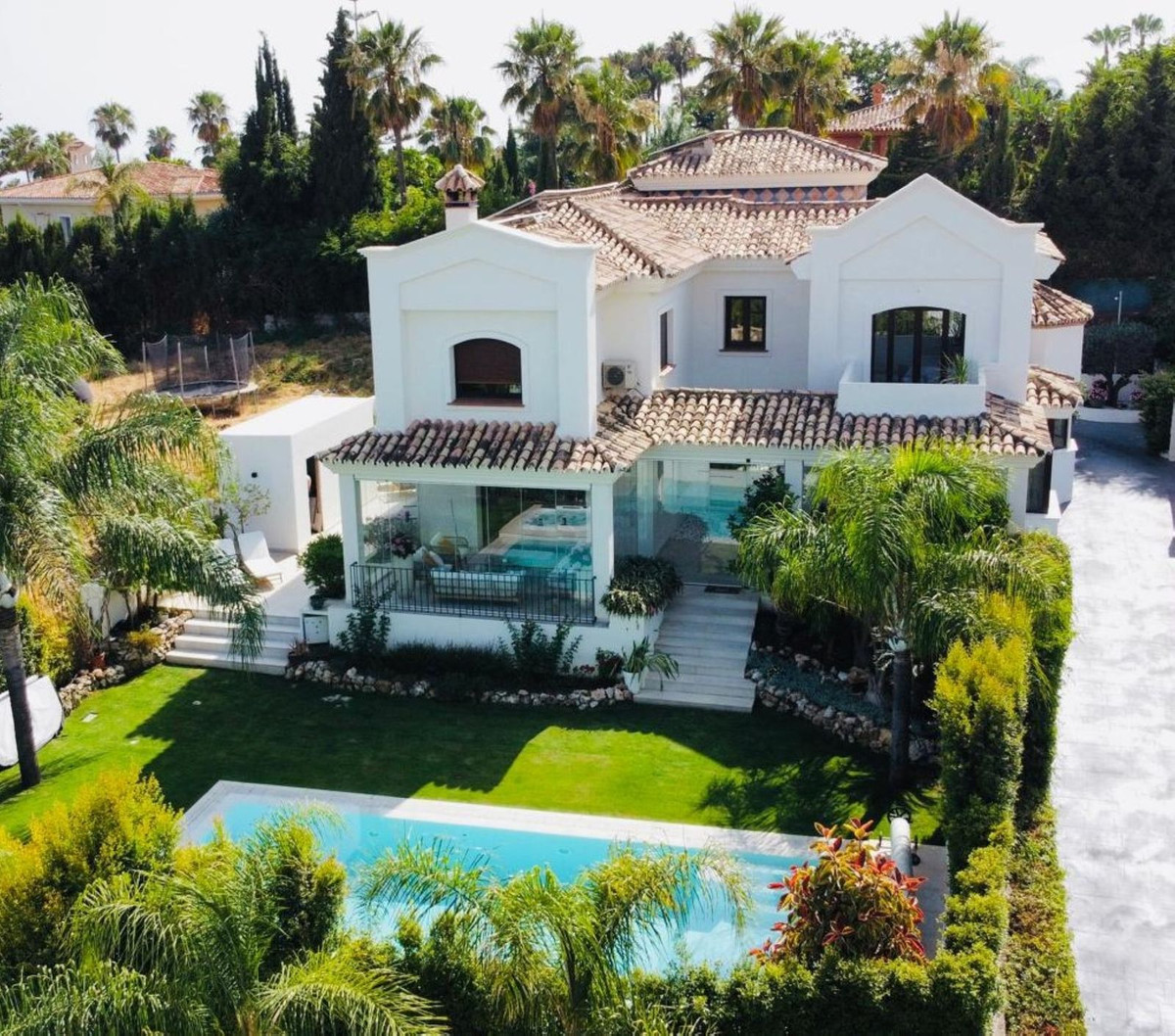 Se vende Villa - Chalet de 6 dormitorios en Costa Del Sol, Málaga, España