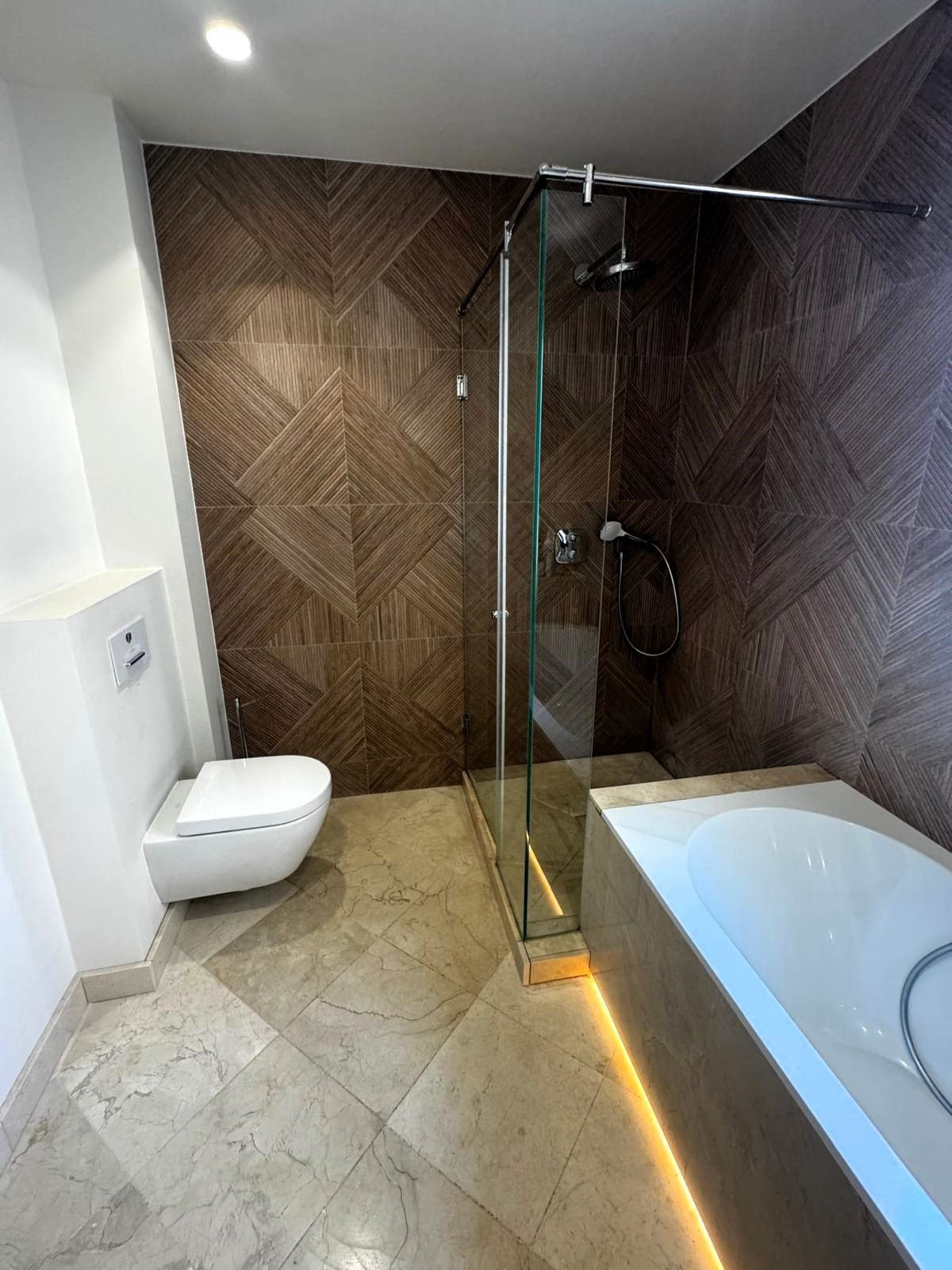 Se vende Villa - Chalet de 6 dormitorios en Costa Del Sol, Málaga, España