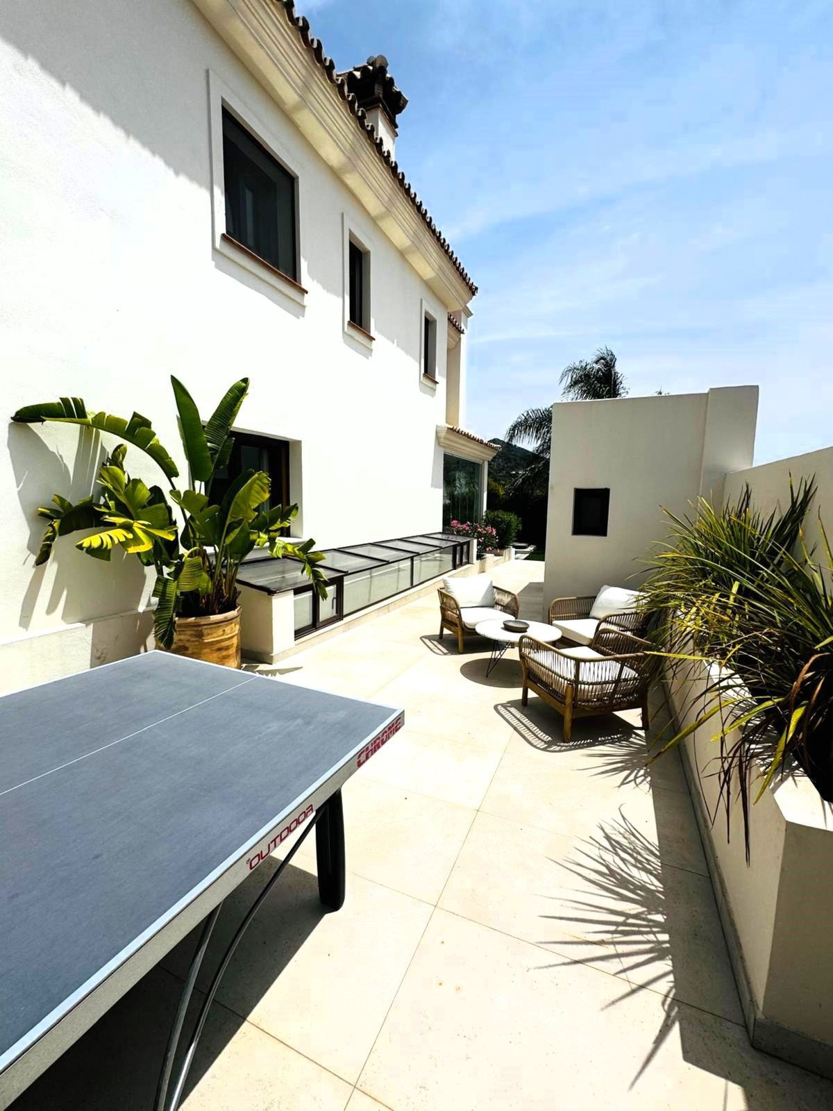 Se vende Villa - Chalet de 6 dormitorios en Costa Del Sol, Málaga, España