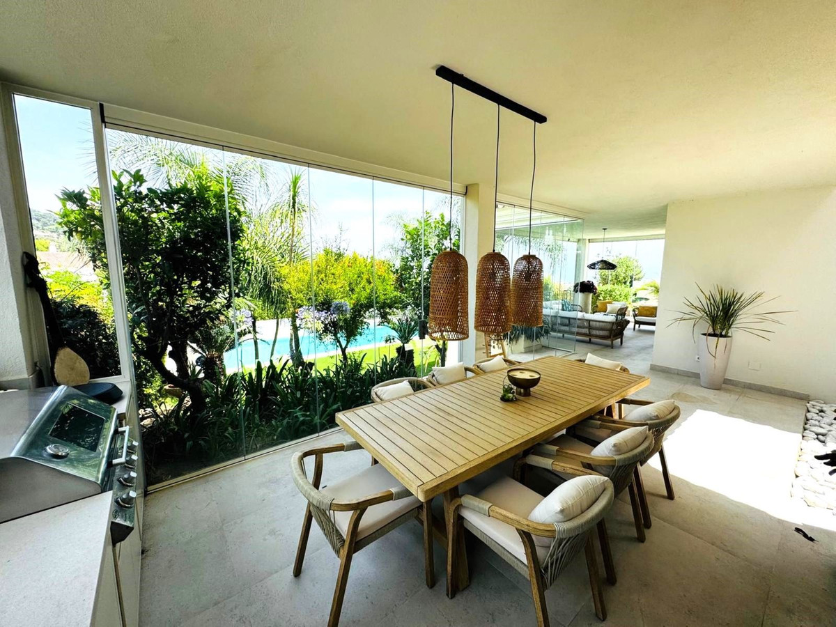 Se vende Villa - Chalet de 6 dormitorios en Costa Del Sol, Málaga, España