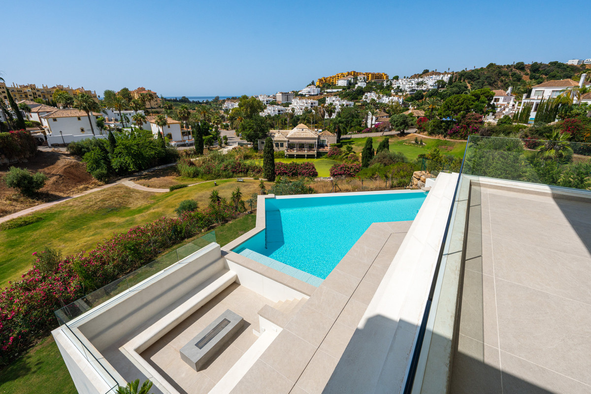 Se vende Villa - Chalet de 4 dormitorios en Costa Del Sol, Málaga, España