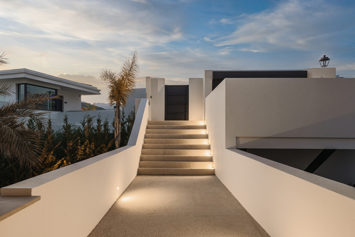 Se vende Villa - Chalet de 4 dormitorios en Costa Del Sol, Málaga, España