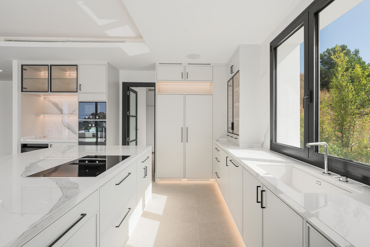 Se vende Villa - Chalet de 4 dormitorios en Costa Del Sol, Málaga, España