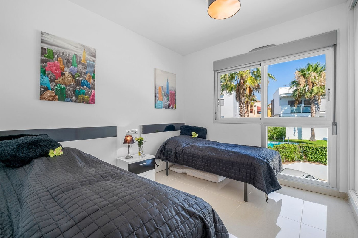 2 Bed Apartment for sale in Punta Prima Costa Blanca, Alicante, Spain