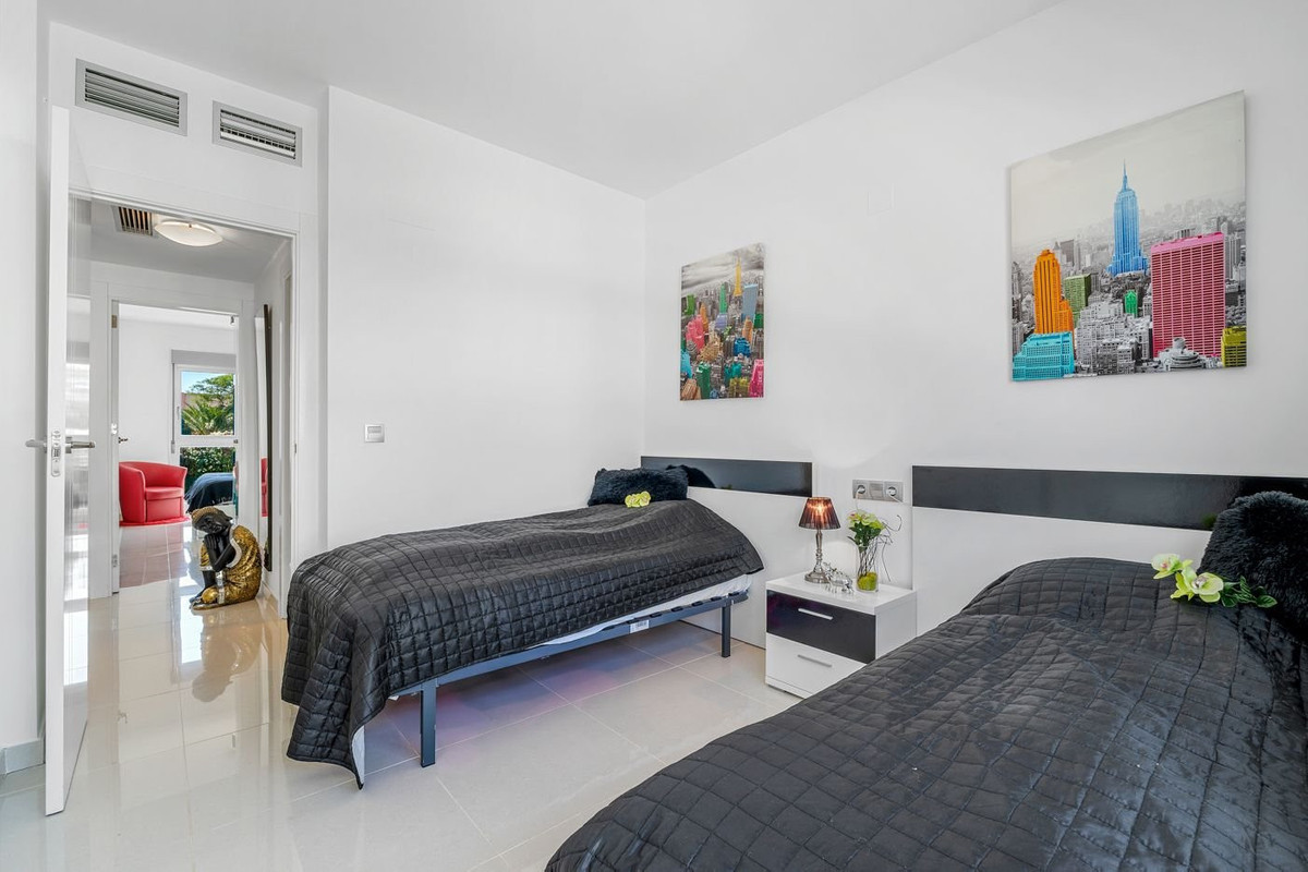 2 Bed Apartment for sale in Punta Prima Costa Blanca, Alicante, Spain
