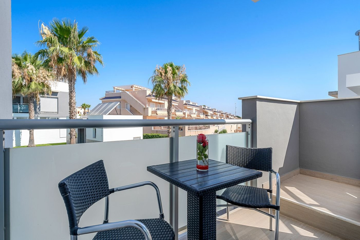 2 Bed Apartment for sale in Punta Prima Costa Blanca, Alicante, Spain