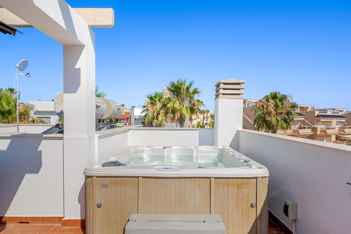 2 Bed Apartment for sale in Punta Prima Costa Blanca, Alicante, Spain