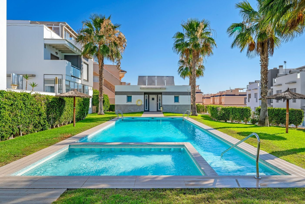 2 Bed Apartment for sale in Punta Prima Costa Blanca, Alicante, Spain