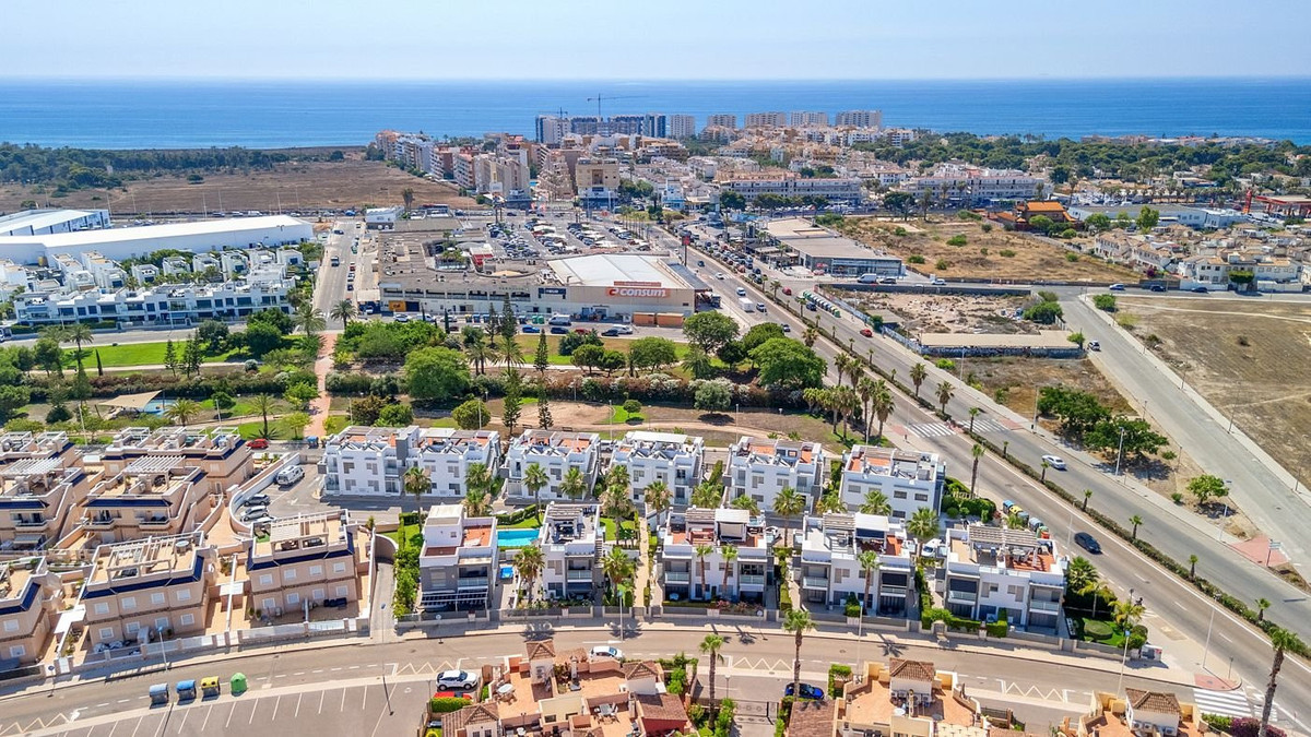 2 Bed Apartment for sale in Punta Prima Costa Blanca, Alicante, Spain