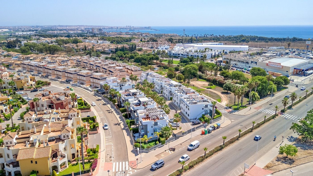 2 Bed Apartment for sale in Punta Prima Costa Blanca, Alicante, Spain