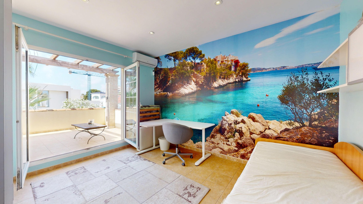 5 Bed Townhouse for sale in Orihuela Costa Costa Blanca, Alicante, Spain