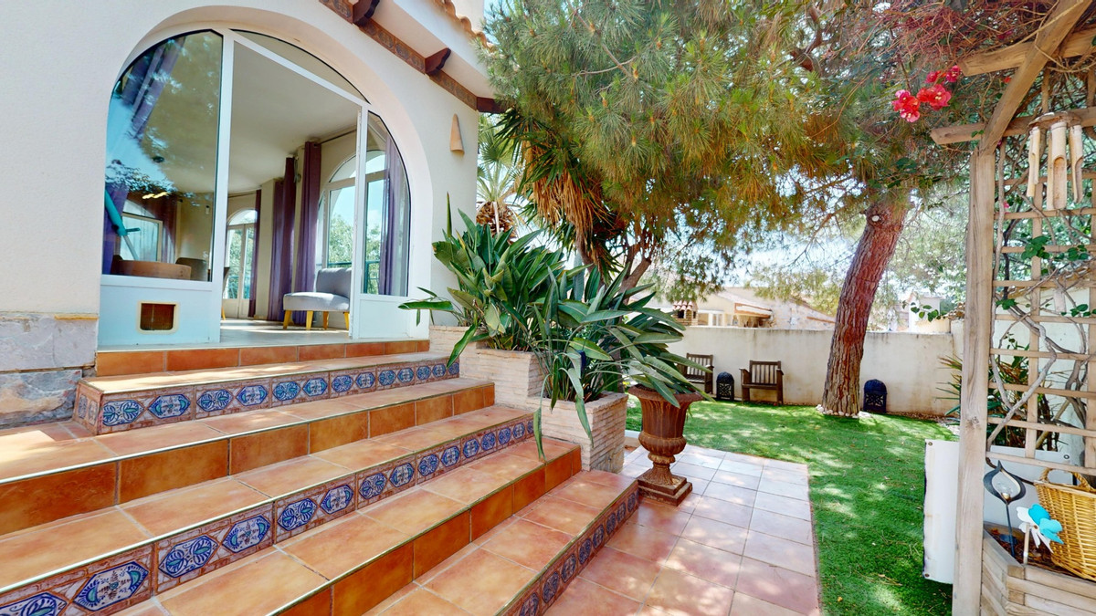 5 Bed Townhouse for sale in Orihuela Costa Costa Blanca, Alicante, Spain