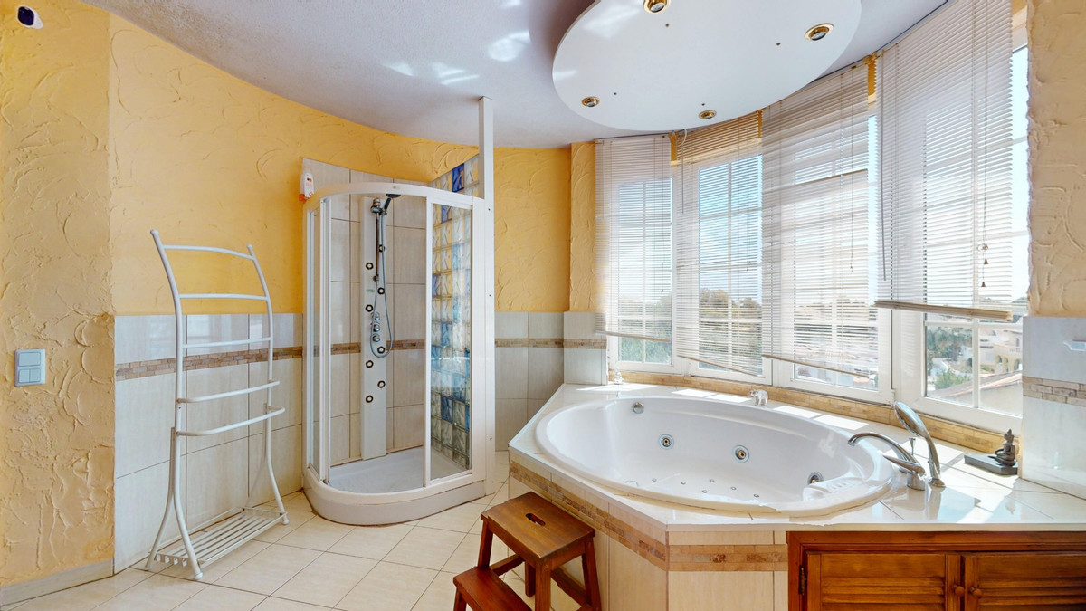 5 Bed Townhouse for sale in Orihuela Costa Costa Blanca, Alicante, Spain