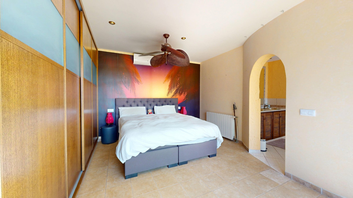 5 Bed Townhouse for sale in Orihuela Costa Costa Blanca, Alicante, Spain