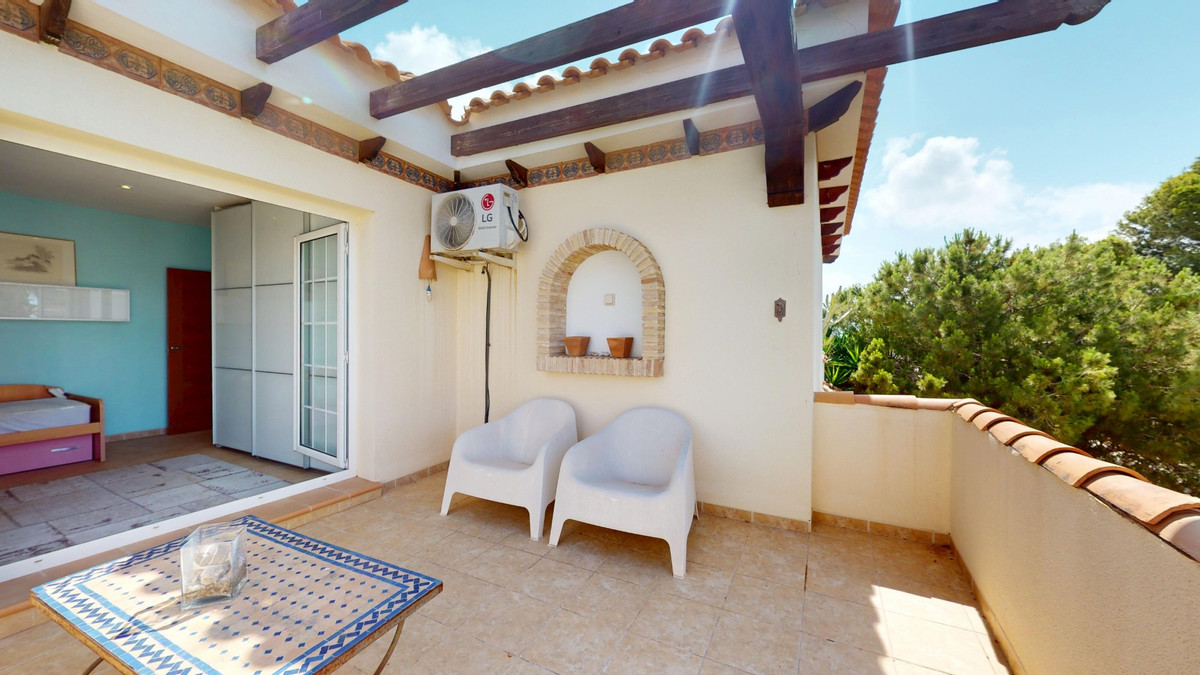 5 Bed Townhouse for sale in Orihuela Costa Costa Blanca, Alicante, Spain