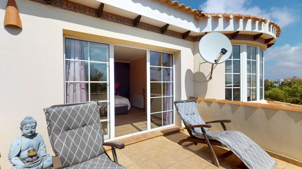 5 Bed Townhouse for sale in Orihuela Costa Costa Blanca, Alicante, Spain