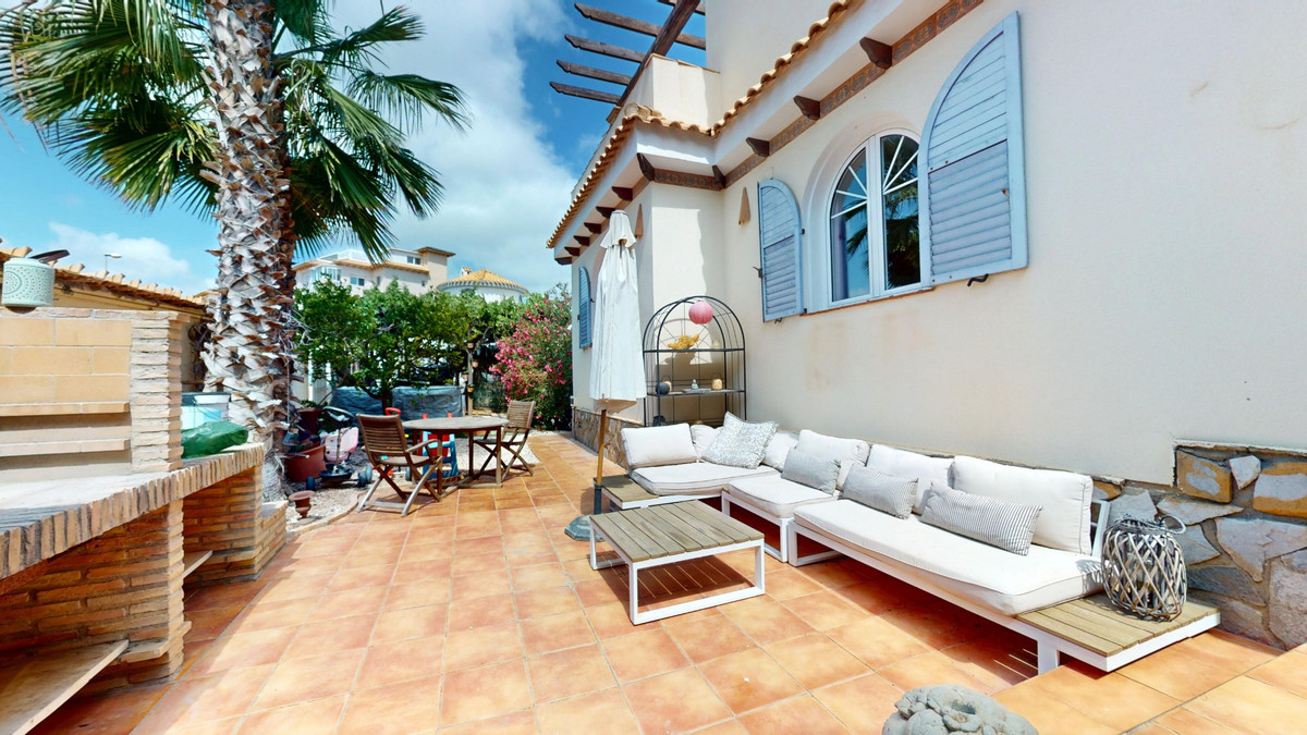 5 Bed Townhouse for sale in Orihuela Costa Costa Blanca, Alicante, Spain