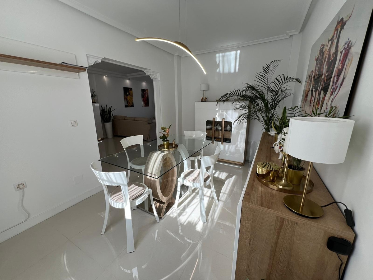 5 Bed Townhouse for sale in Algorfa Costa Blanca, Alicante, Spain