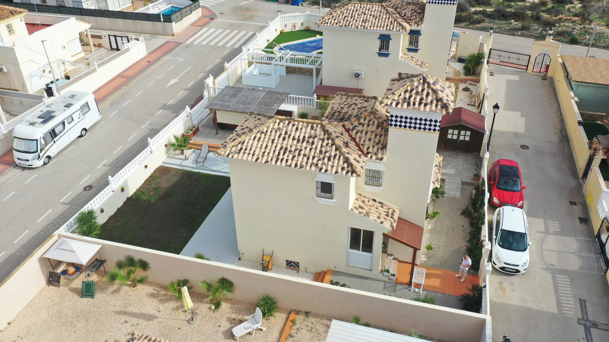 5 Bed Townhouse for sale in Algorfa Costa Blanca, Alicante, Spain