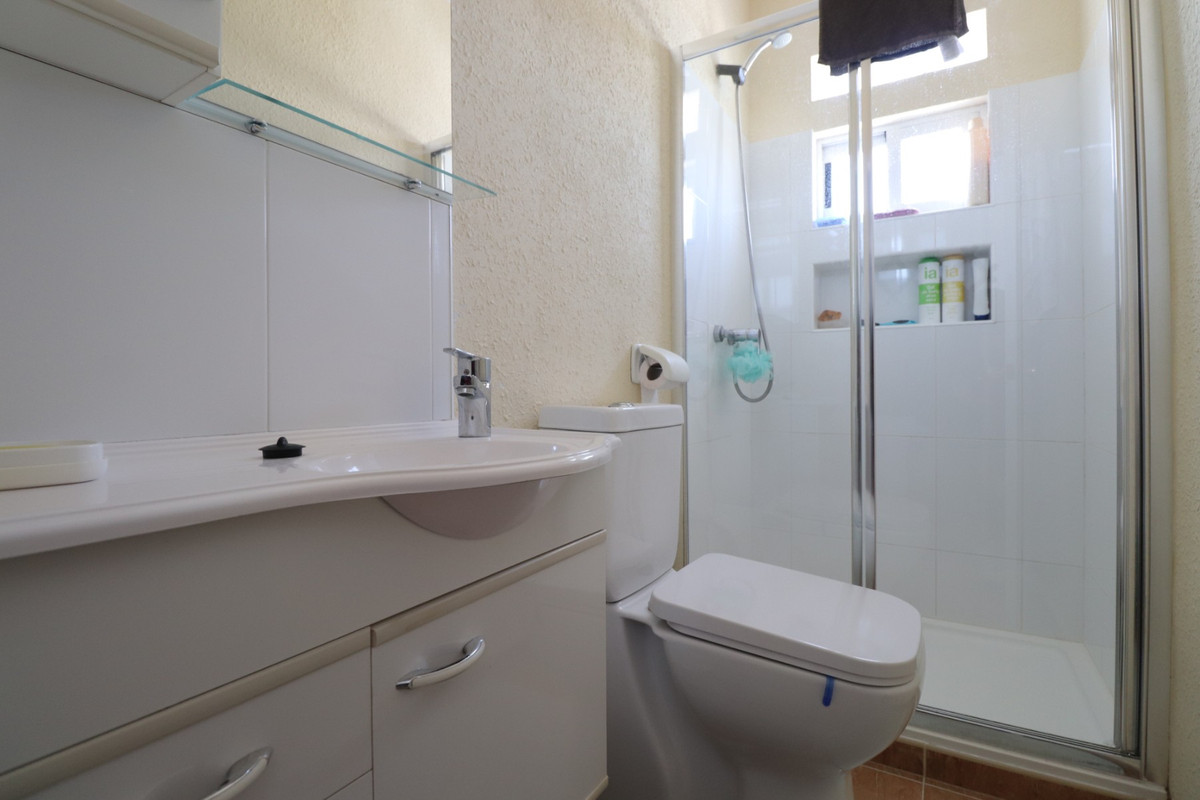 Se vende Adosada de 2 dormitorios en Costa Blanca, Alicante, España