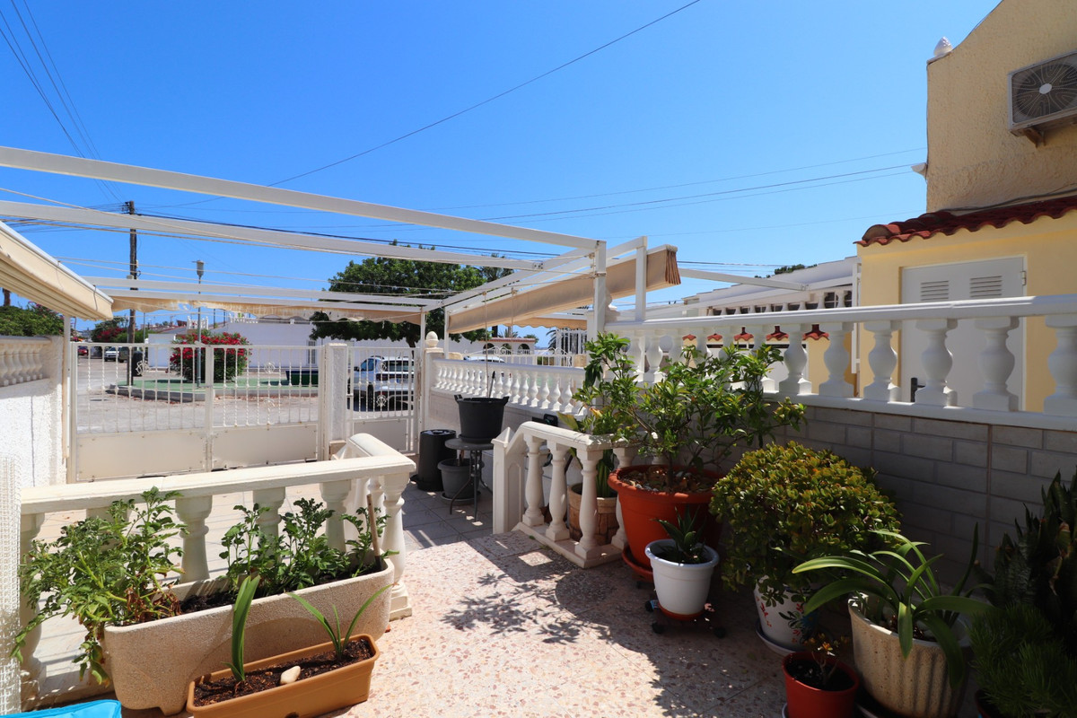 Se vende Adosada de 2 dormitorios en Costa Blanca, Alicante, España