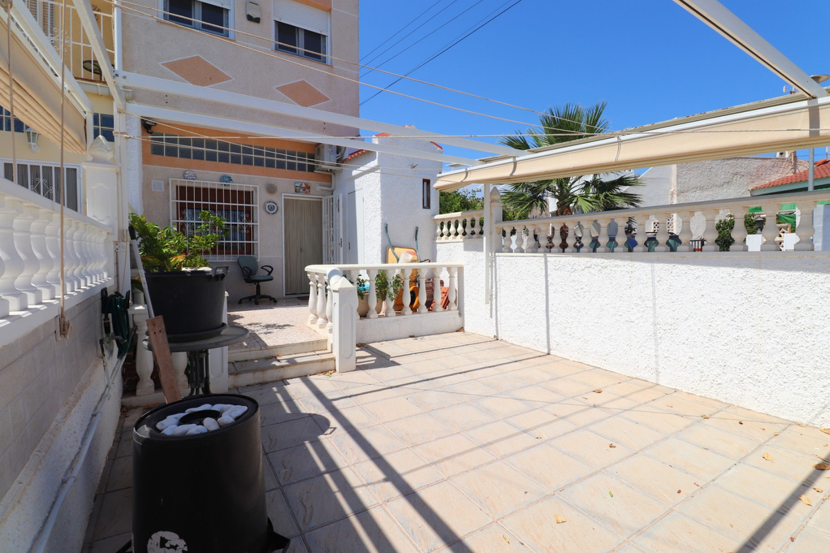 Se vende Adosada de 2 dormitorios en Costa Blanca, Alicante, España