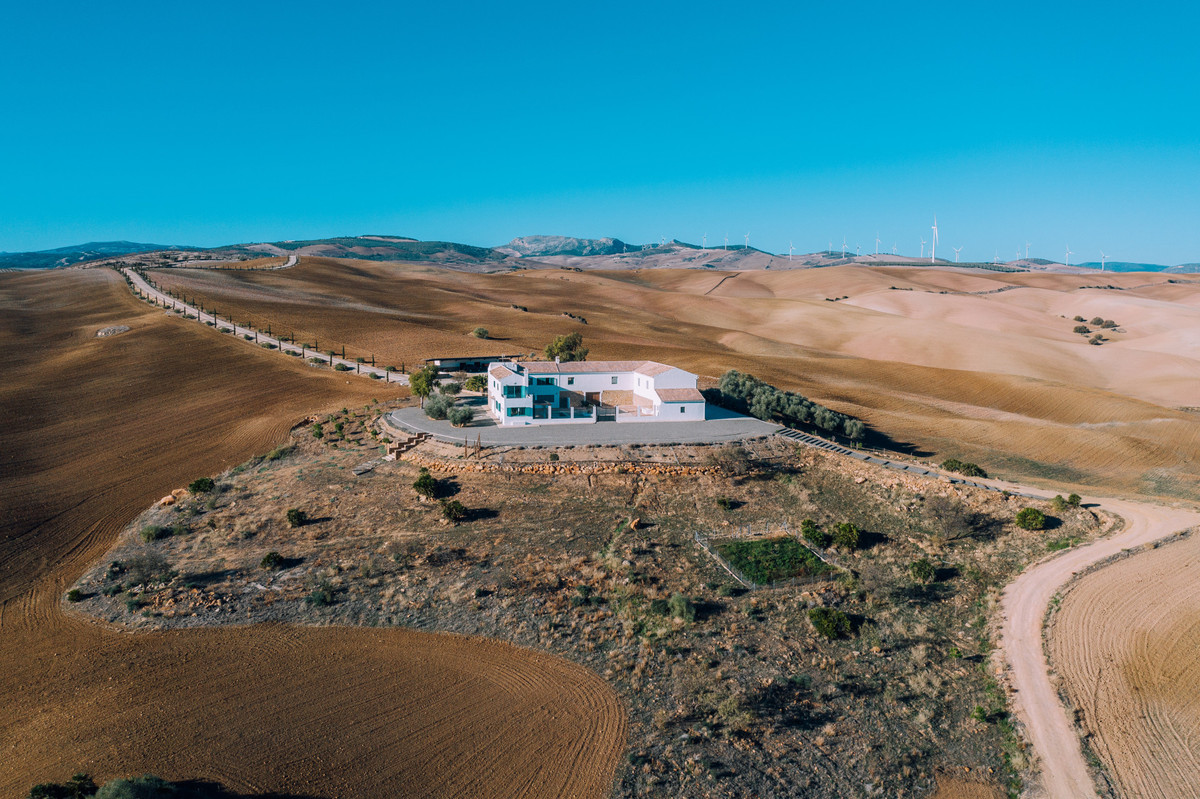 Se vende Finca - Cortijo de 5 dormitorios en Costa Del Sol, Málaga, España