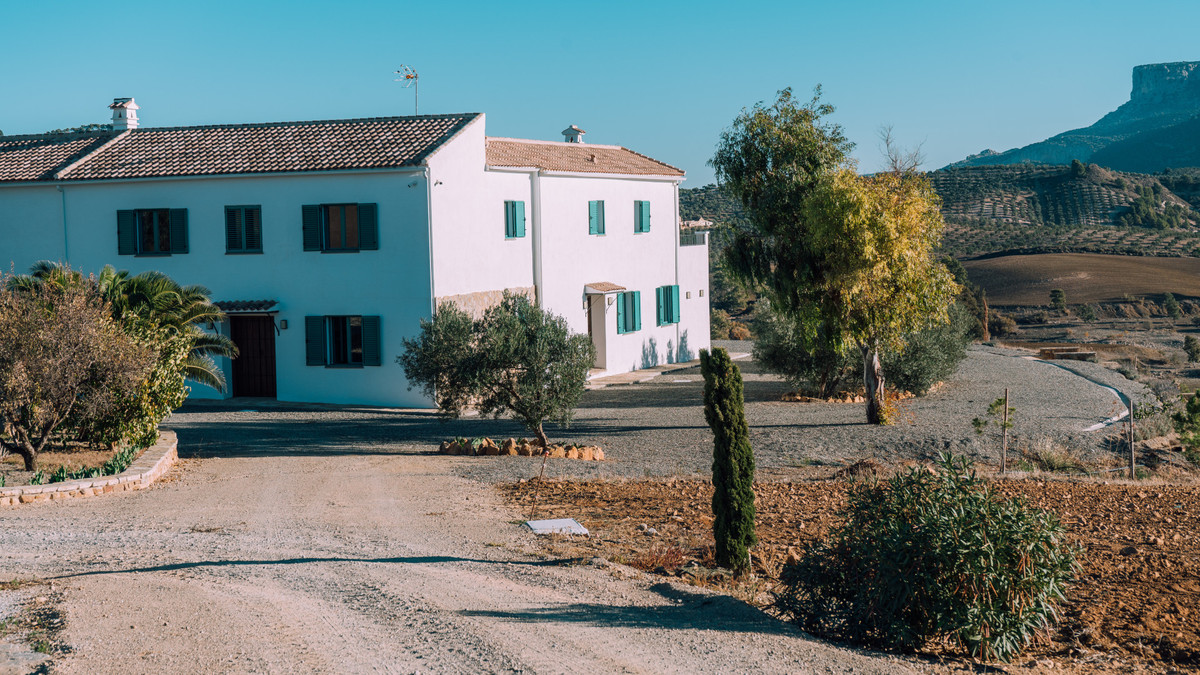 Se vende Finca - Cortijo de 5 dormitorios en Costa Del Sol, Málaga, España