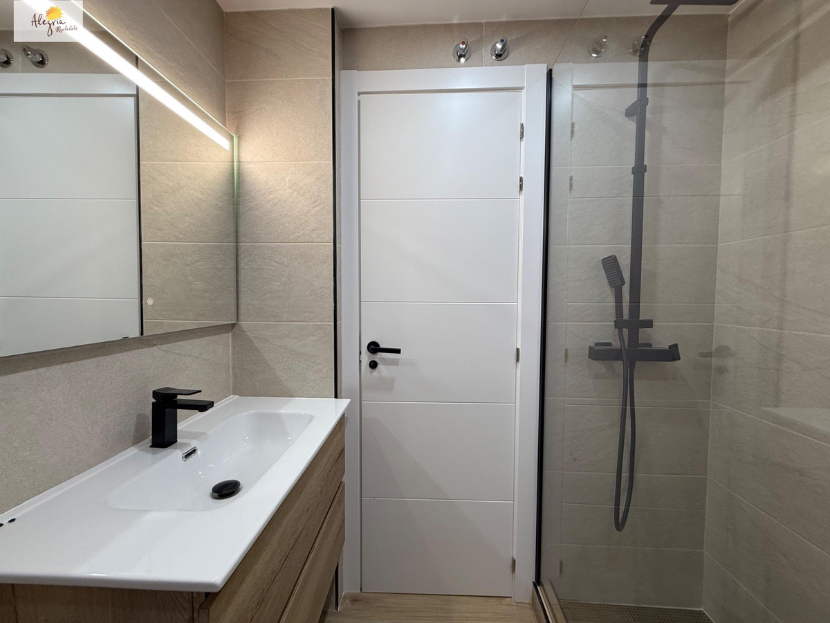5 Bed Apartment for sale in Alicante Costa Blanca, Alicante, Spain