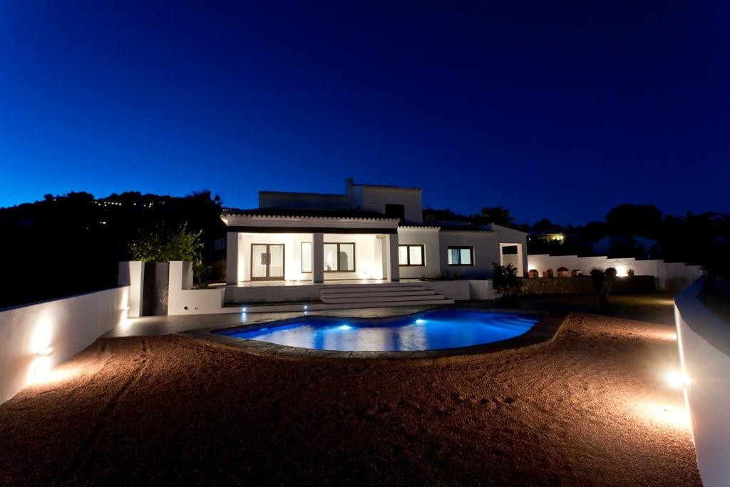 4 Bed Townhouse for sale in Moraira Costa Blanca, Alicante, Spain