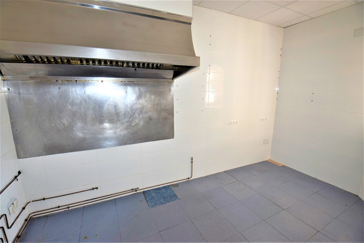 1 Bed Commercial unit for sale in Guardamar Del Segura Costa Blanca, Alicante, Spain
