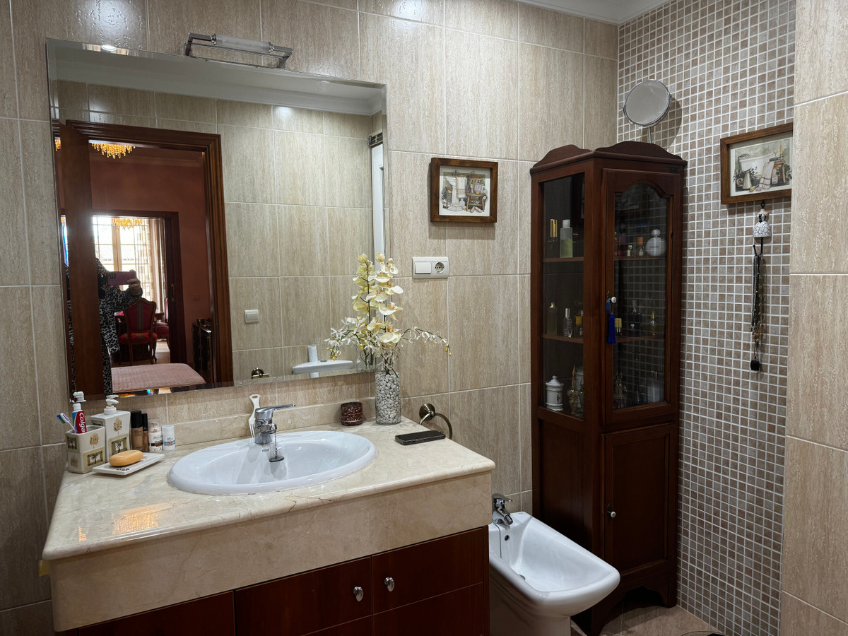 3 Bed Apartment for sale in Málaga Costa Del Sol, Málaga, Spain