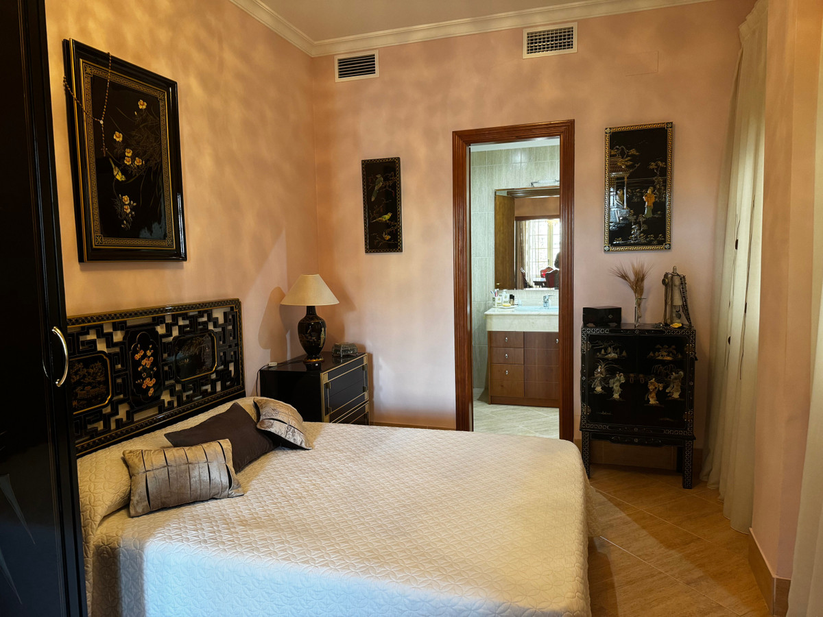 3 Bed Apartment for sale in Málaga Costa Del Sol, Málaga, Spain